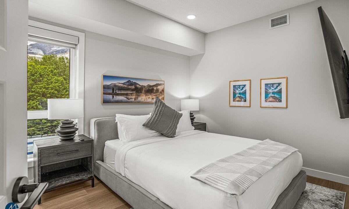 Photo of Bedroom in Dead Man's Flats