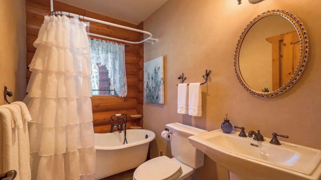 Photo of Bathroom in Westcliffe