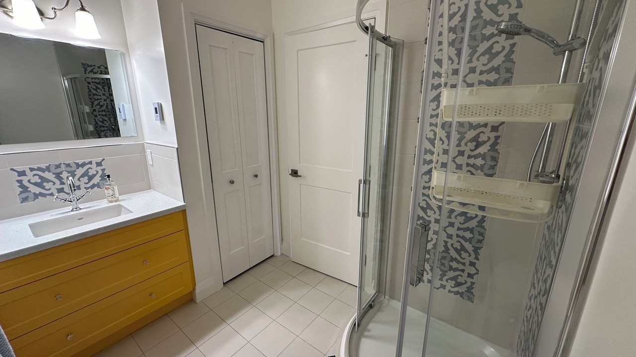 Photo of Bathroom in Okanagan-Similkameen