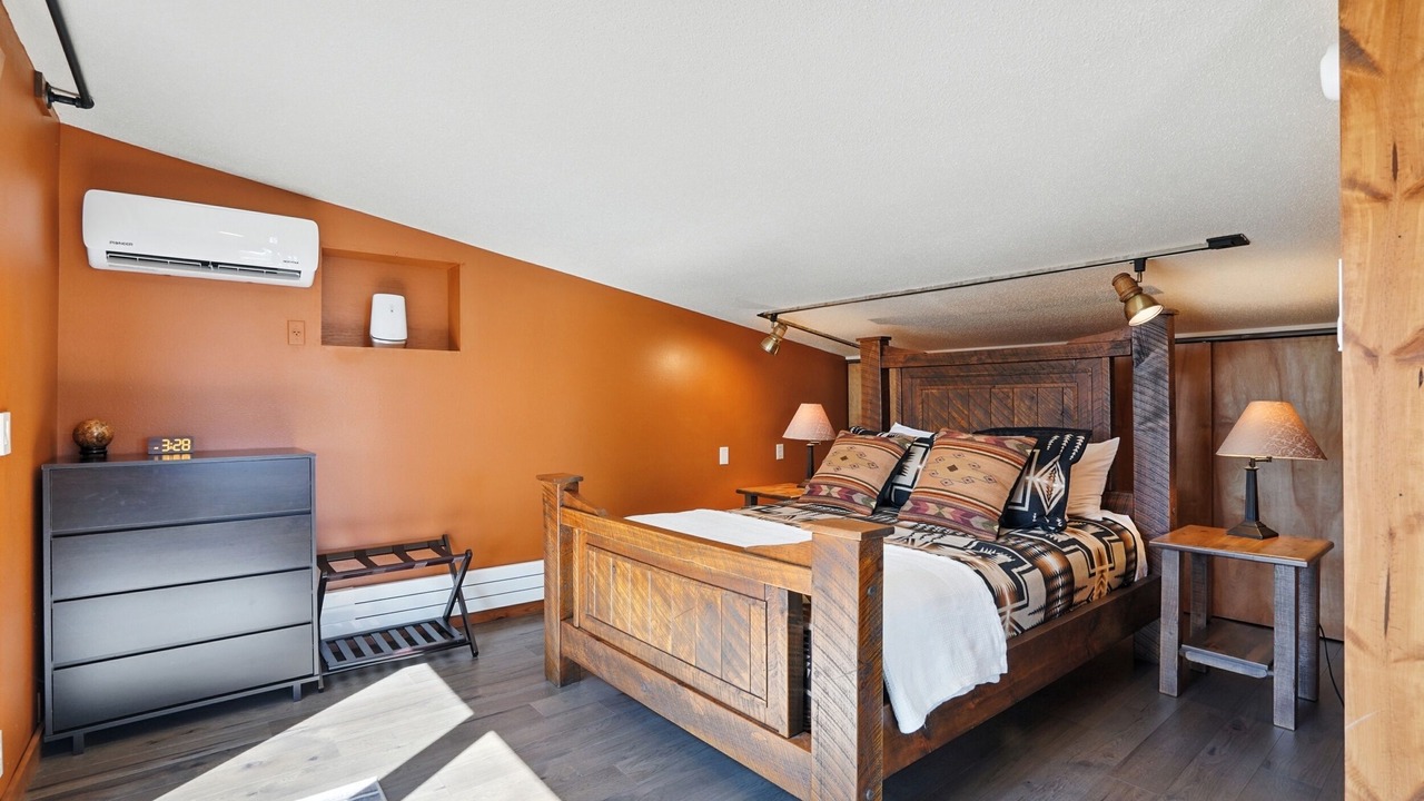 Photo of Bedroom in Keystone