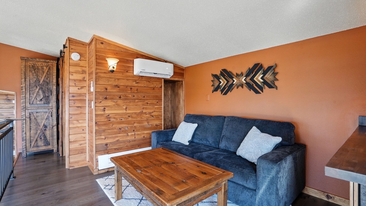 Photo of Livingroom in Keystone