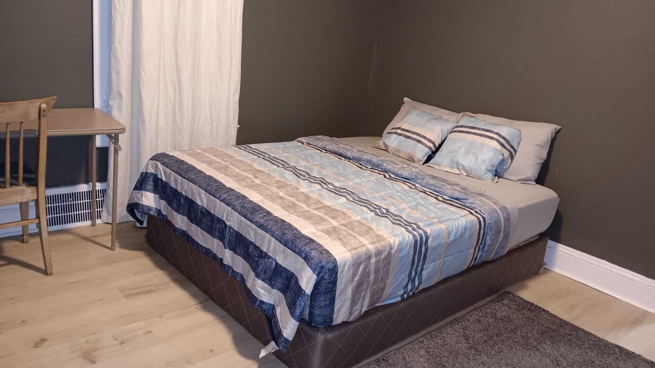Photo of Bedroom in South Broadway