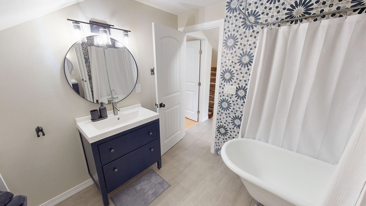 Photo of Bathroom in Gunnison