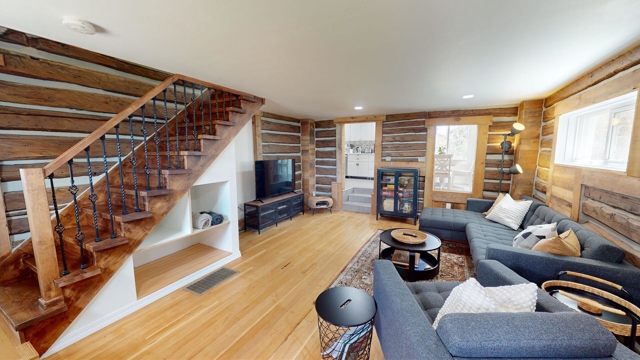 Photo of Livingroom in Gunnison