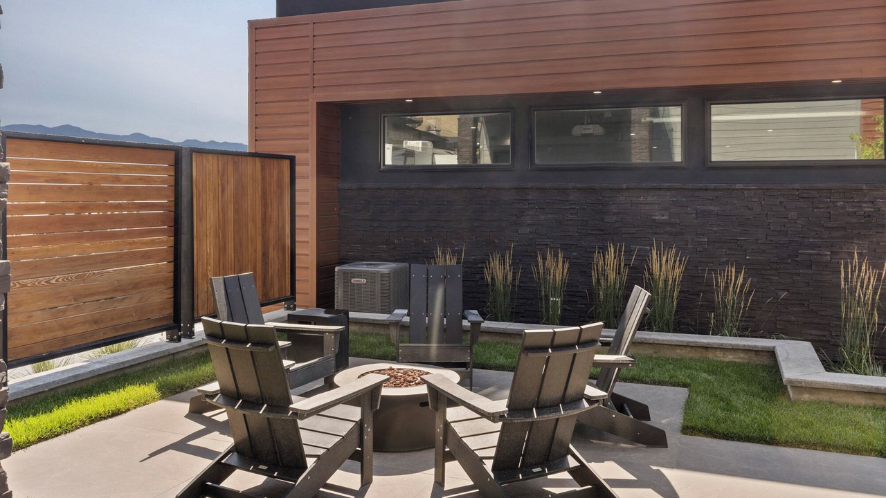 Photo of Patio Balcony in East Kootenay