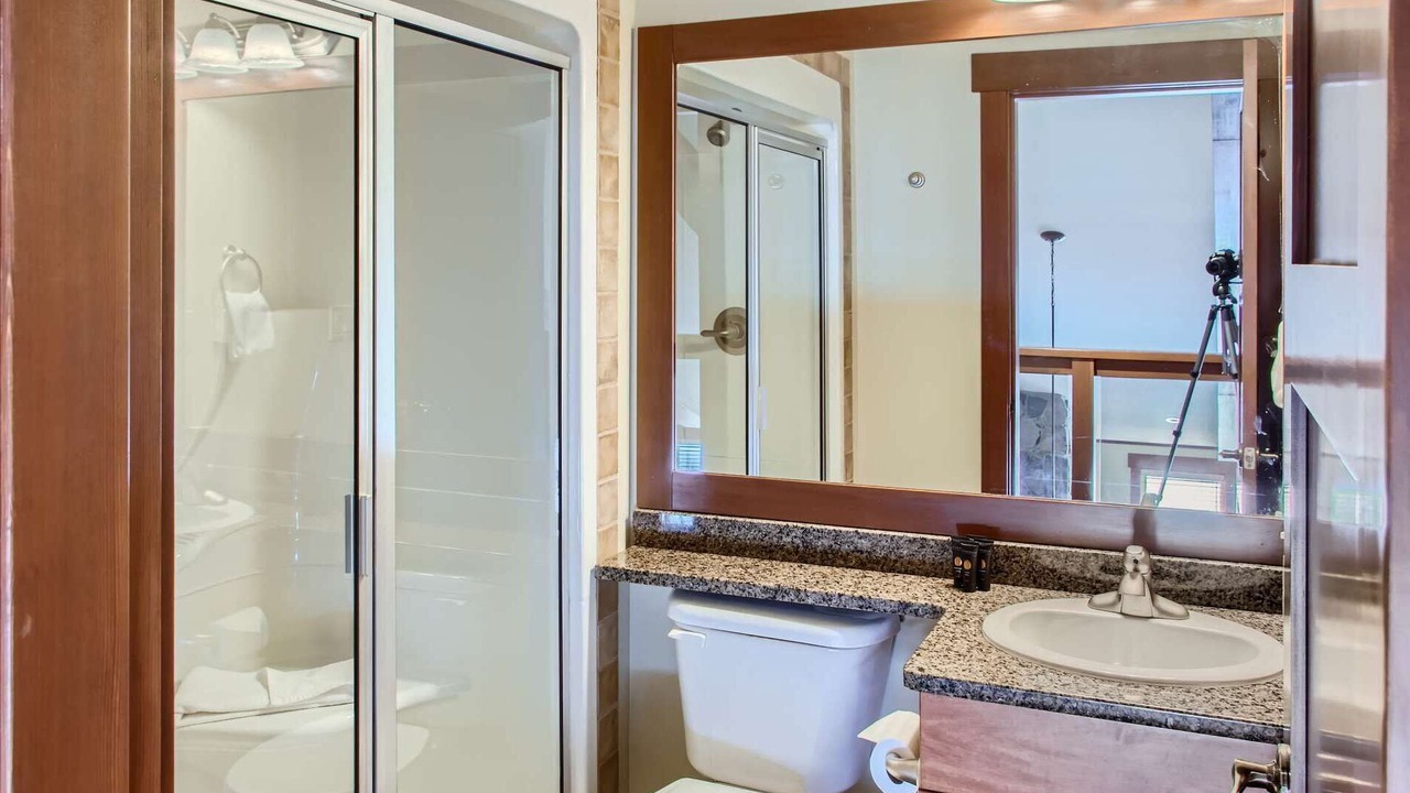 Photo of Bathroom in Big White Ski Resort