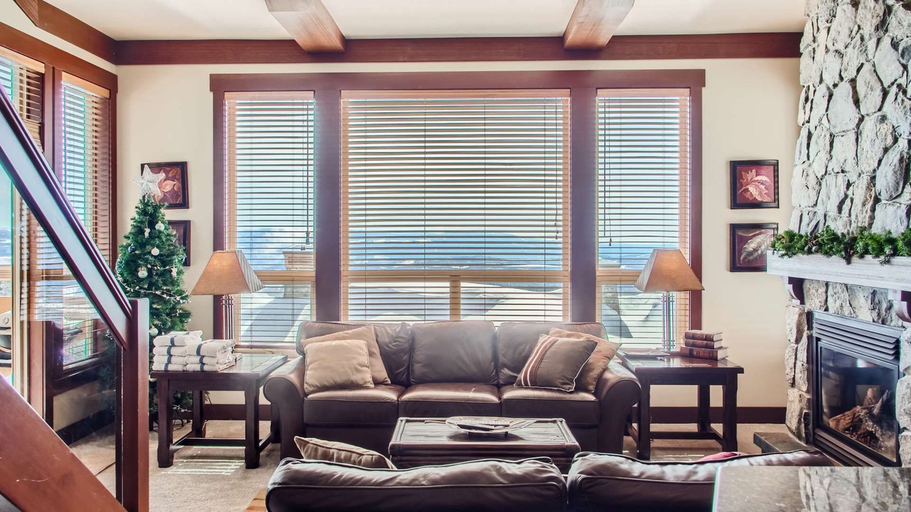 Photo of Livingroom in Big White Ski Resort