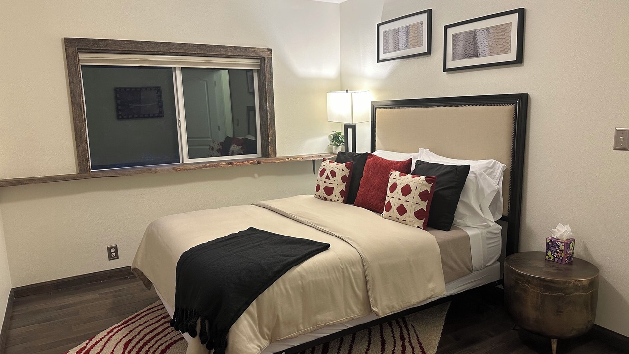 Photo of Bedroom in Glenwood Springs