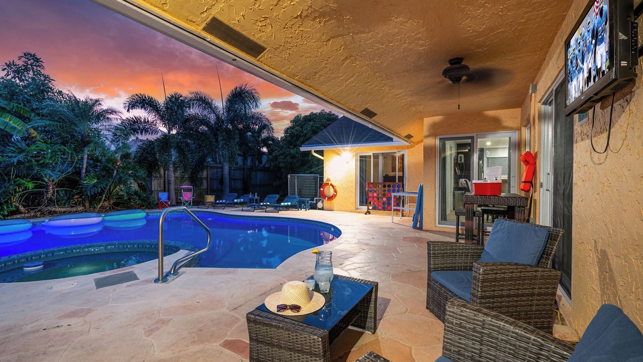 Photo of Outdoor in Tropic Palms