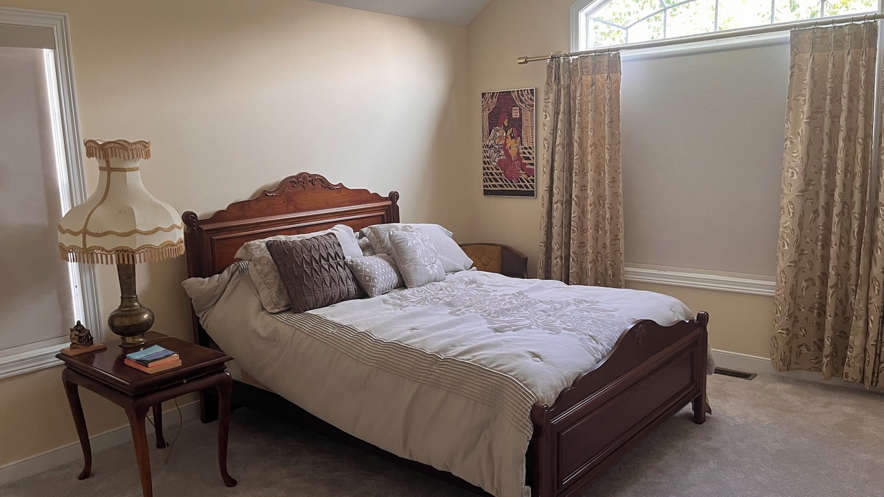 Photo of Bedroom in Highland Heights
