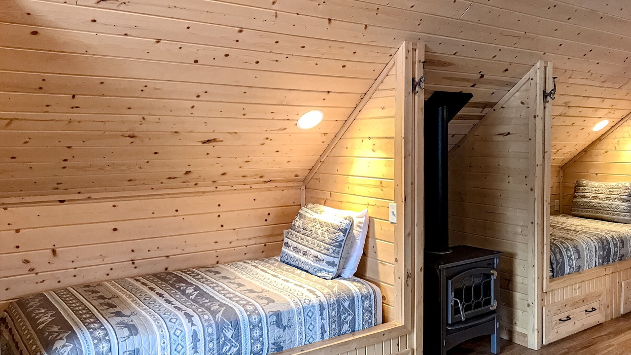 Photo of Bedroom in South Fork
