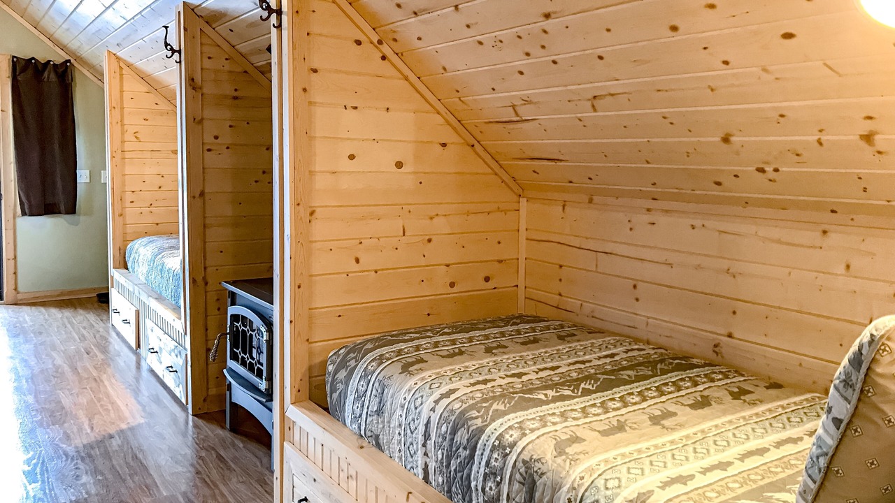 Photo of Bedroom in South Fork