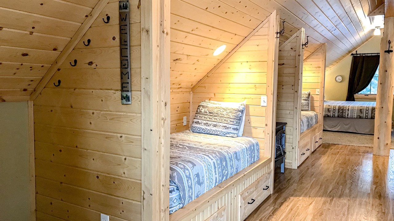 Photo of Bedroom in South Fork