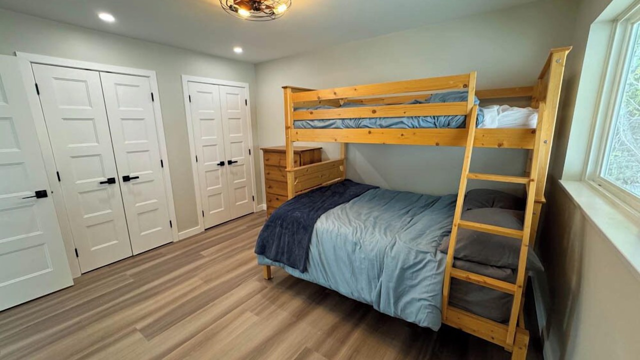 Photo of Bedroom in Anglemont