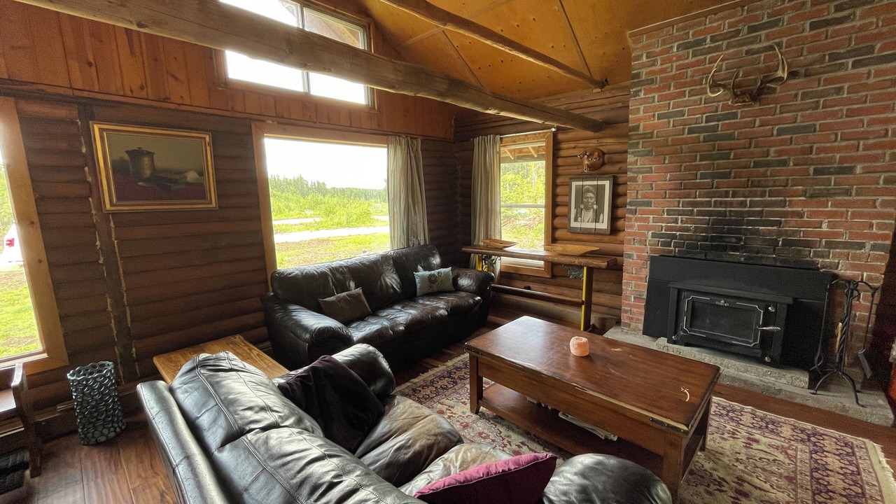 Photo of Livingroom in Fort Assiniboine