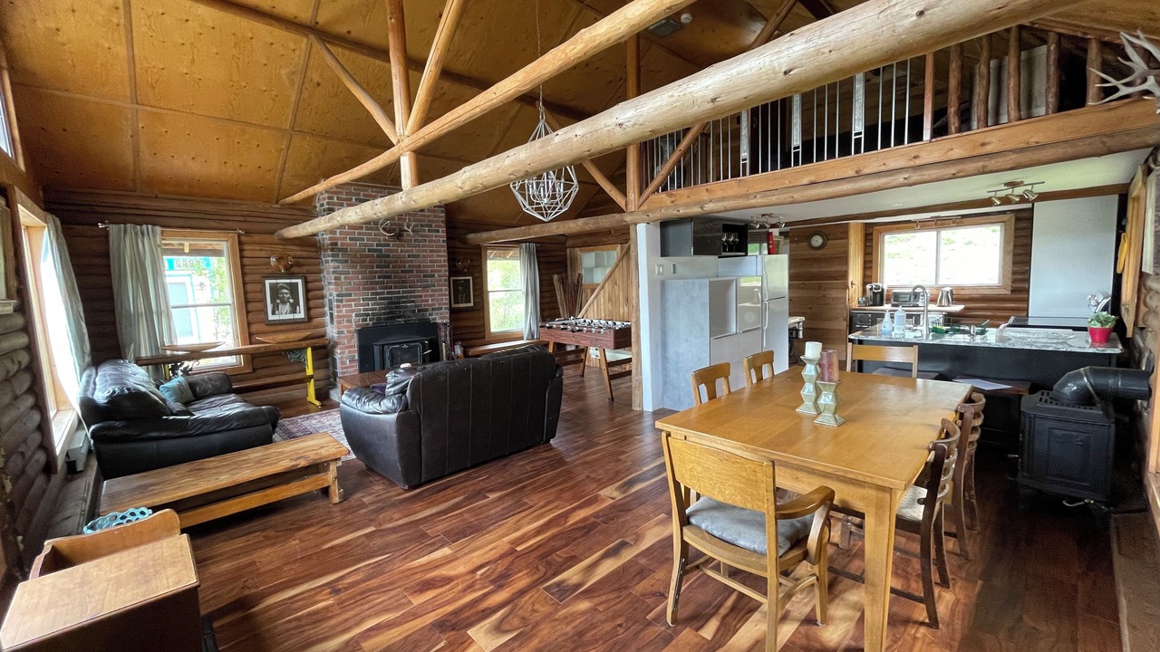 Photo of Livingroom in Fort Assiniboine