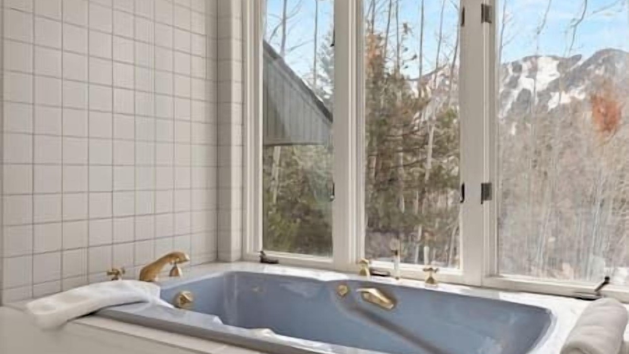 Photo of Bathroom in Aspen