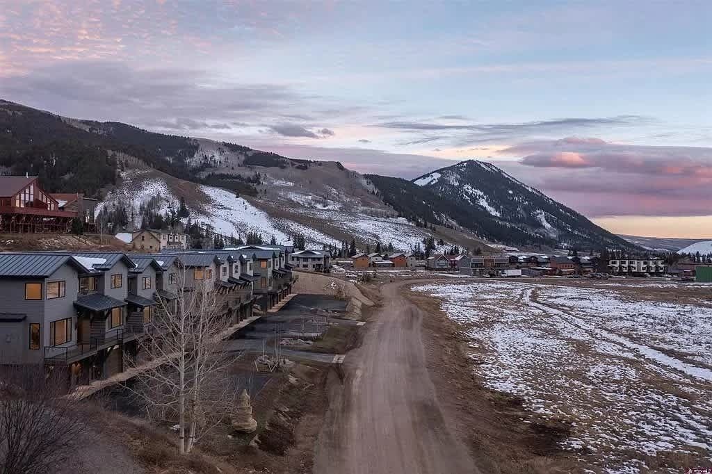 Photo of Others in Crested Butte South