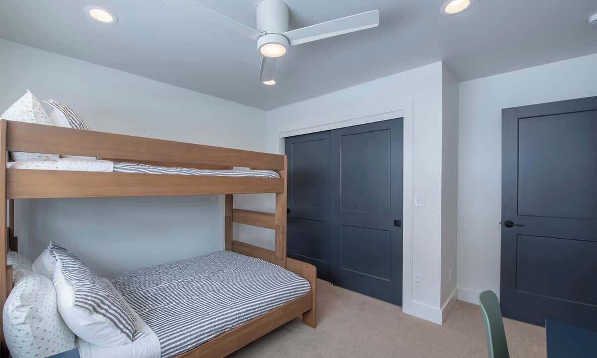 Photo of Bedroom in Crested Butte South