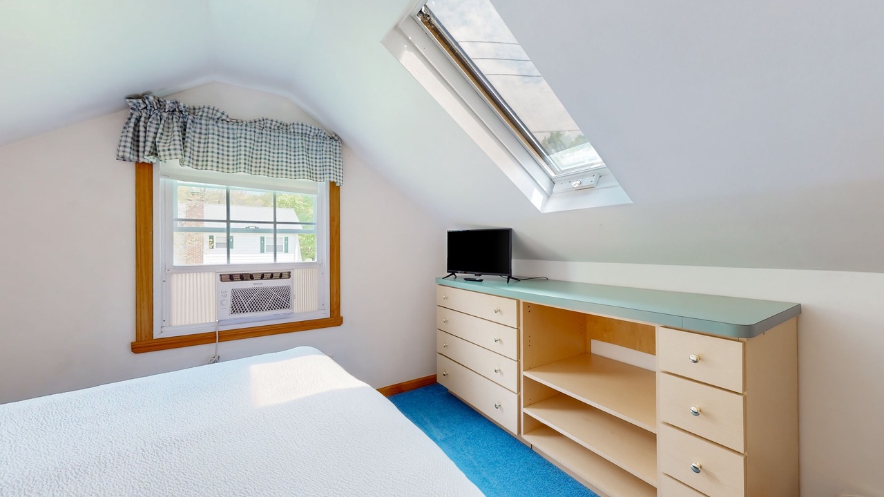 Photo of Bedroom in Lake George