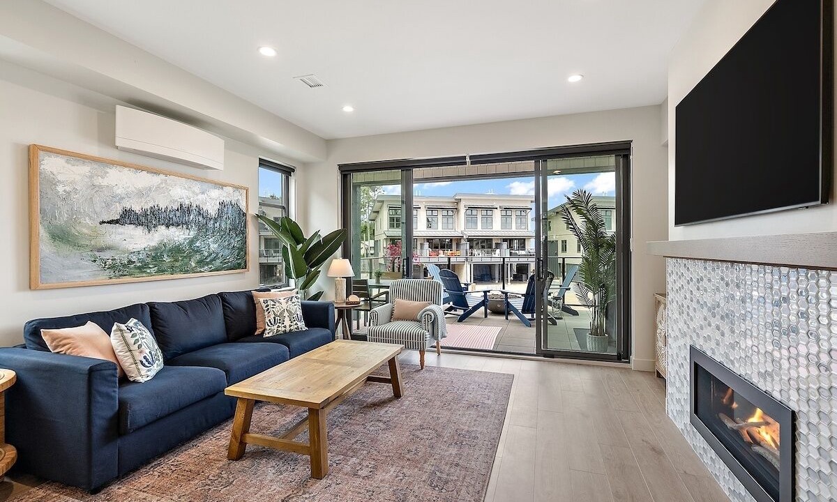 Photo of Livingroom in Black Creek