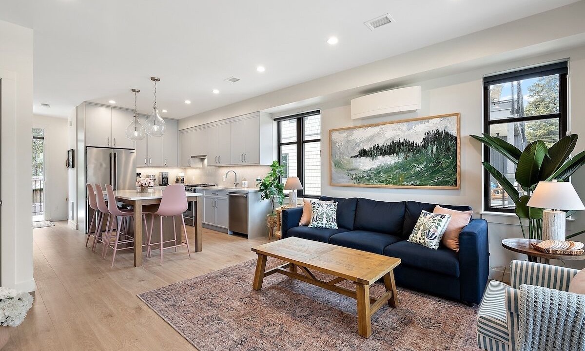 Photo of Livingroom in Black Creek