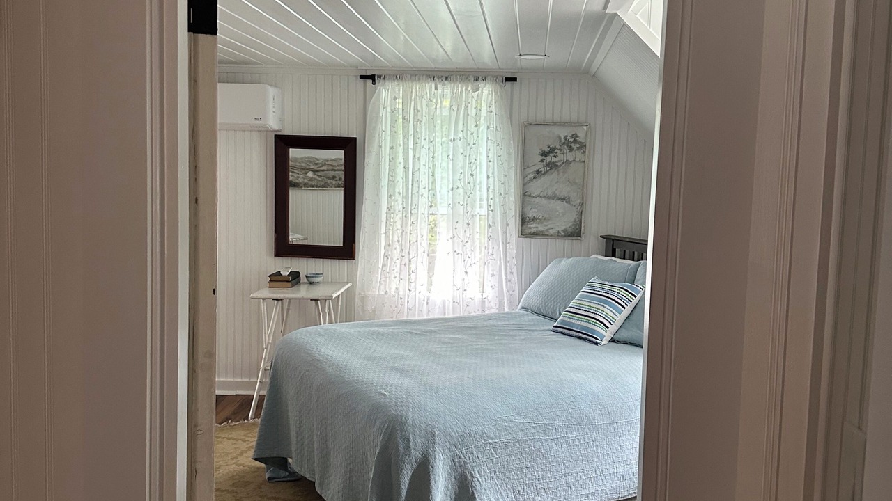 Photo of Bedroom in Bernard