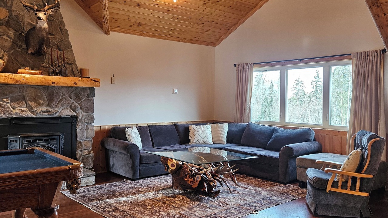 Photo of Livingroom in Uinta County