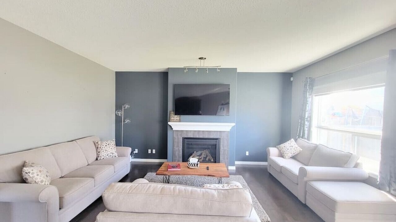 Photo of Livingroom in Northwest Edmonton