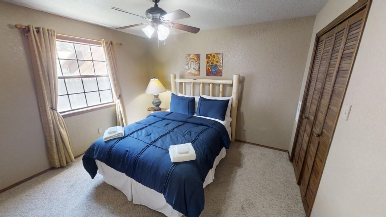 Photo of Bedroom in Red River