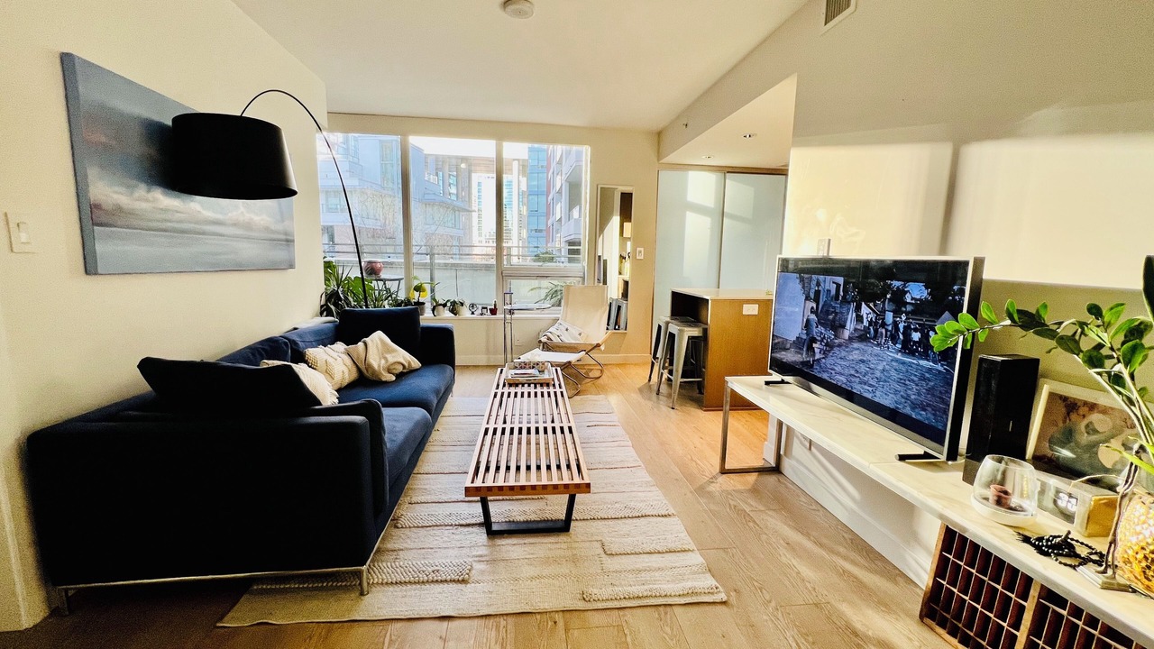 Photo of Livingroom in Southeast False Creek