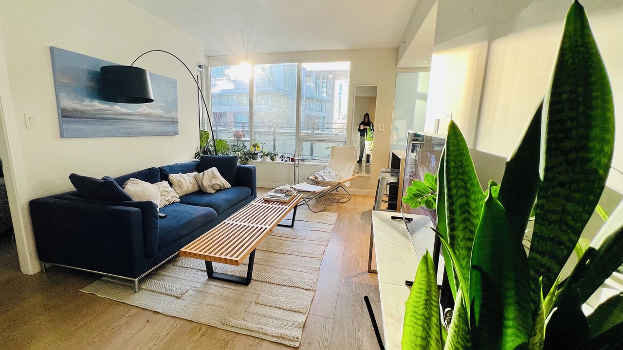 Photo of Livingroom in Southeast False Creek