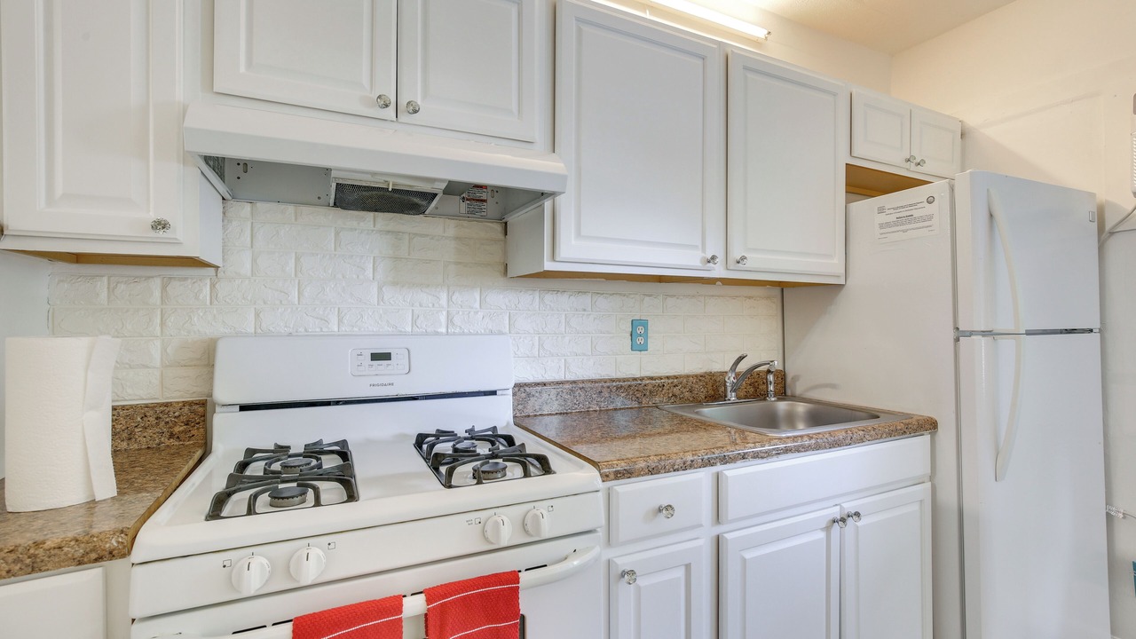 Photo of Kitchen in Royal Poinciana