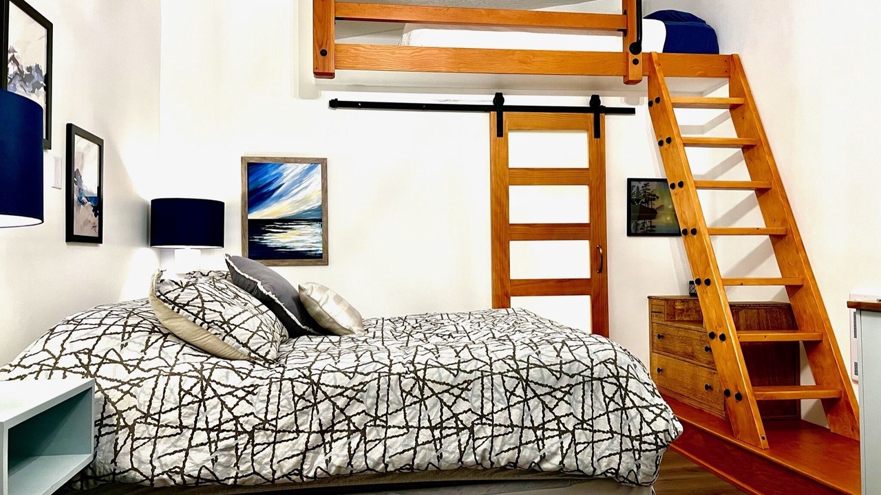 Photo of Bedroom in Shawnigan Lake