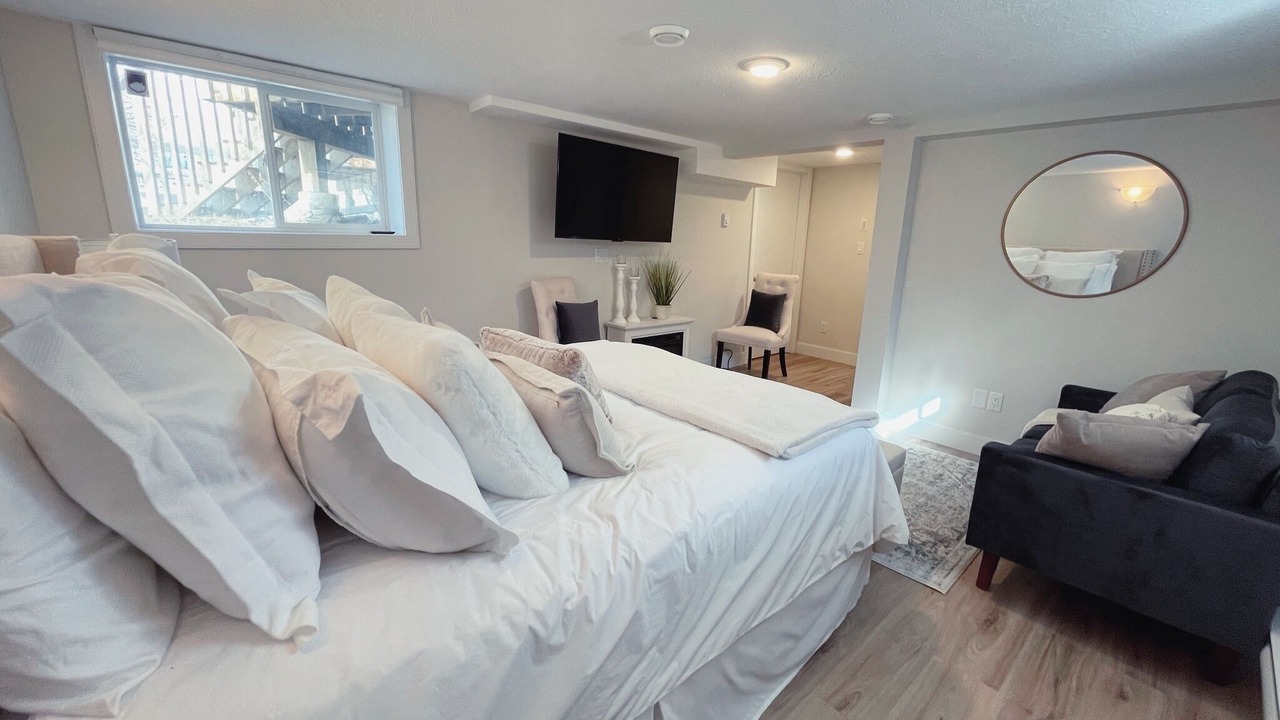 Photo of Bedroom in Red Deer