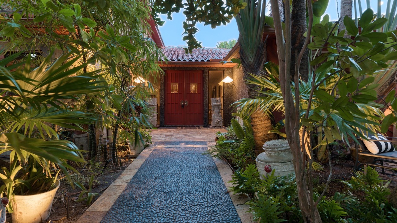 Photo of Outdoor in Parrot Cove