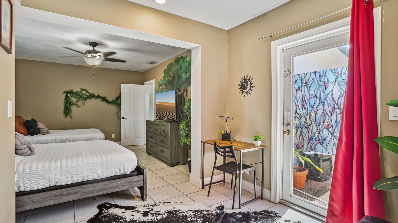 Photo of Bedroom in Lantana