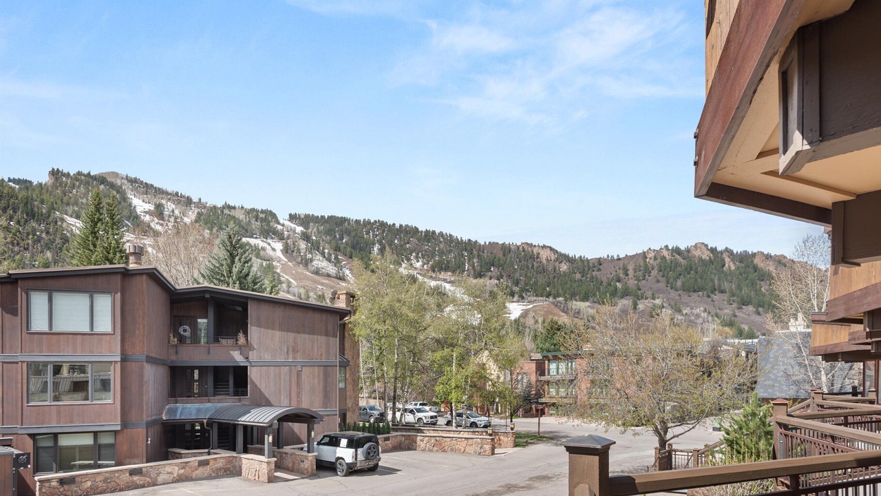 Photo of Others in Aspen
