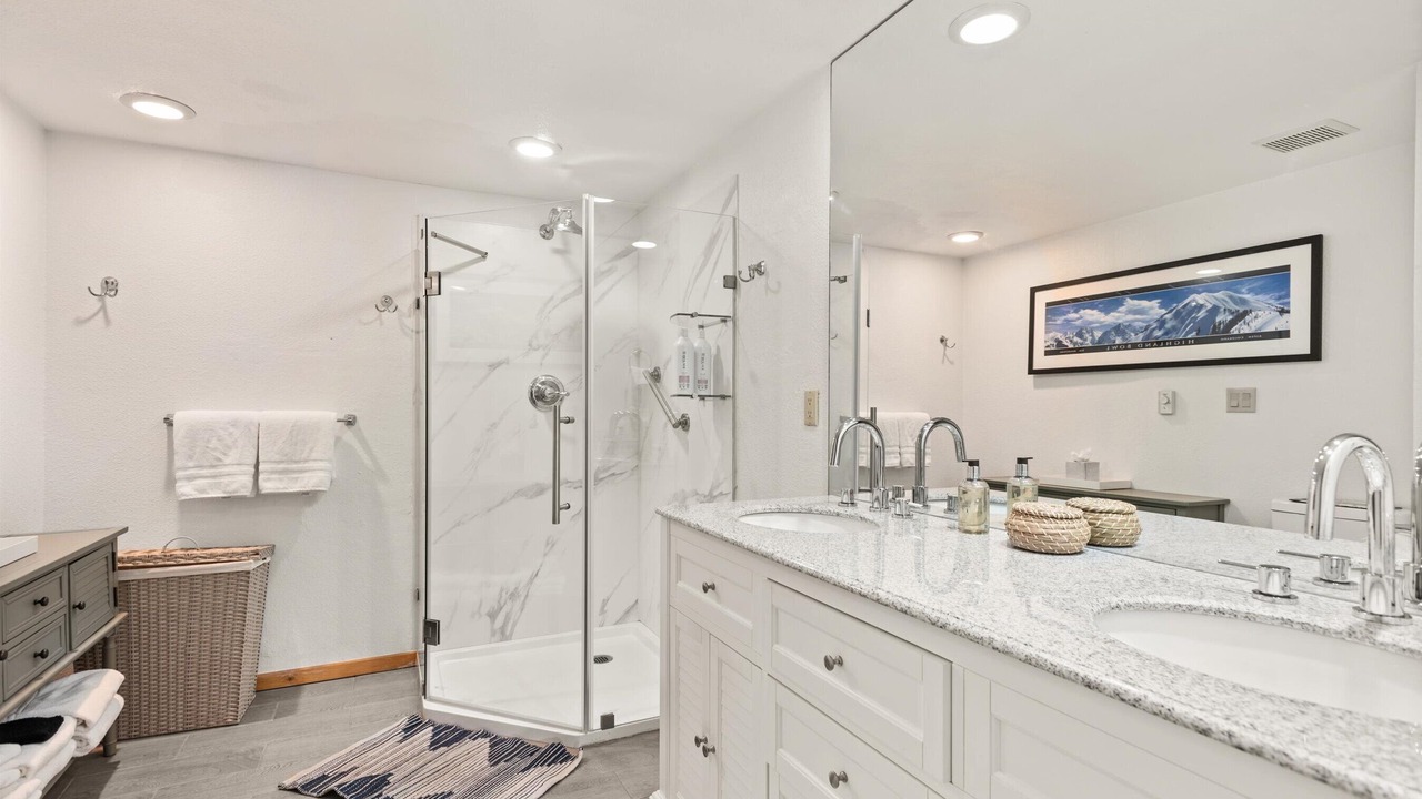 Photo of Bathroom in Aspen