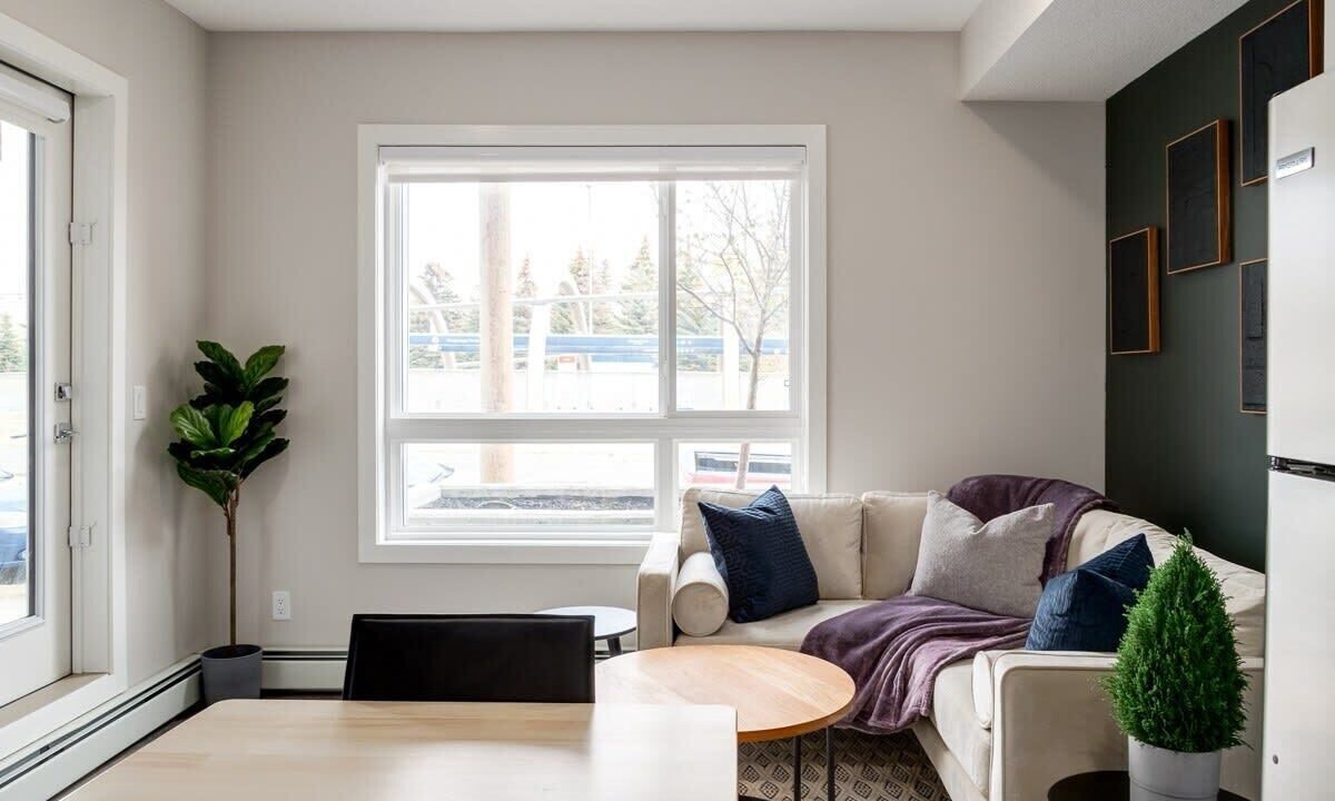 Photo of Livingroom in Shaganappi