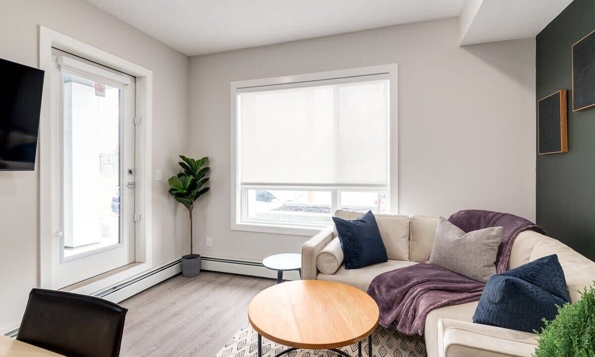 Photo of Livingroom in Shaganappi