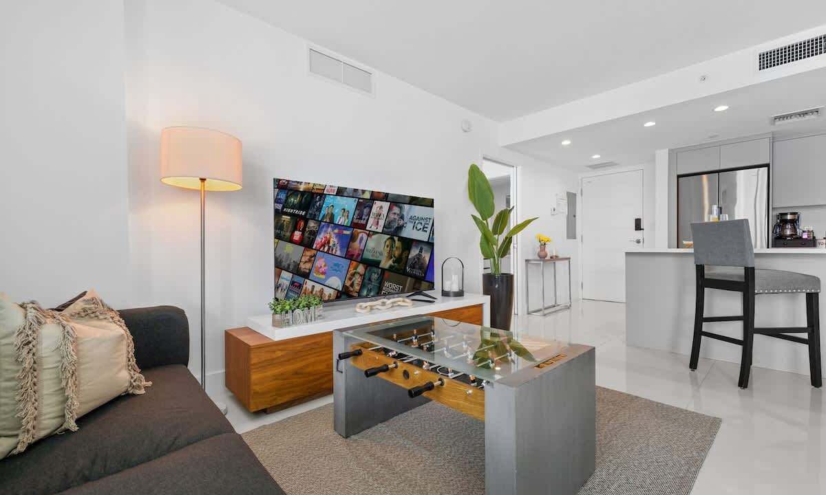 Photo of Livingroom in Bay Harbor Islands