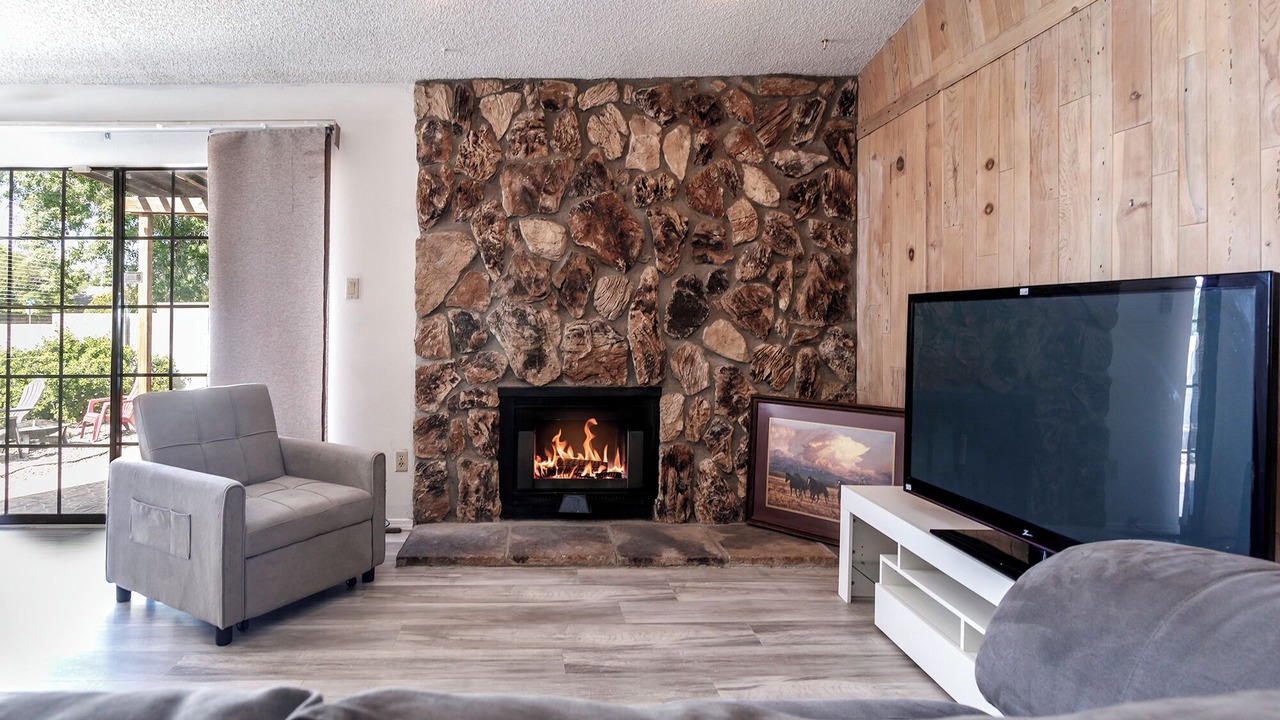 Photo of Livingroom in Northeast Heights