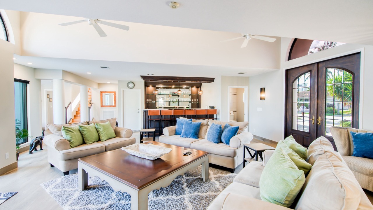 Photo of Livingroom in Bermuda Riviera