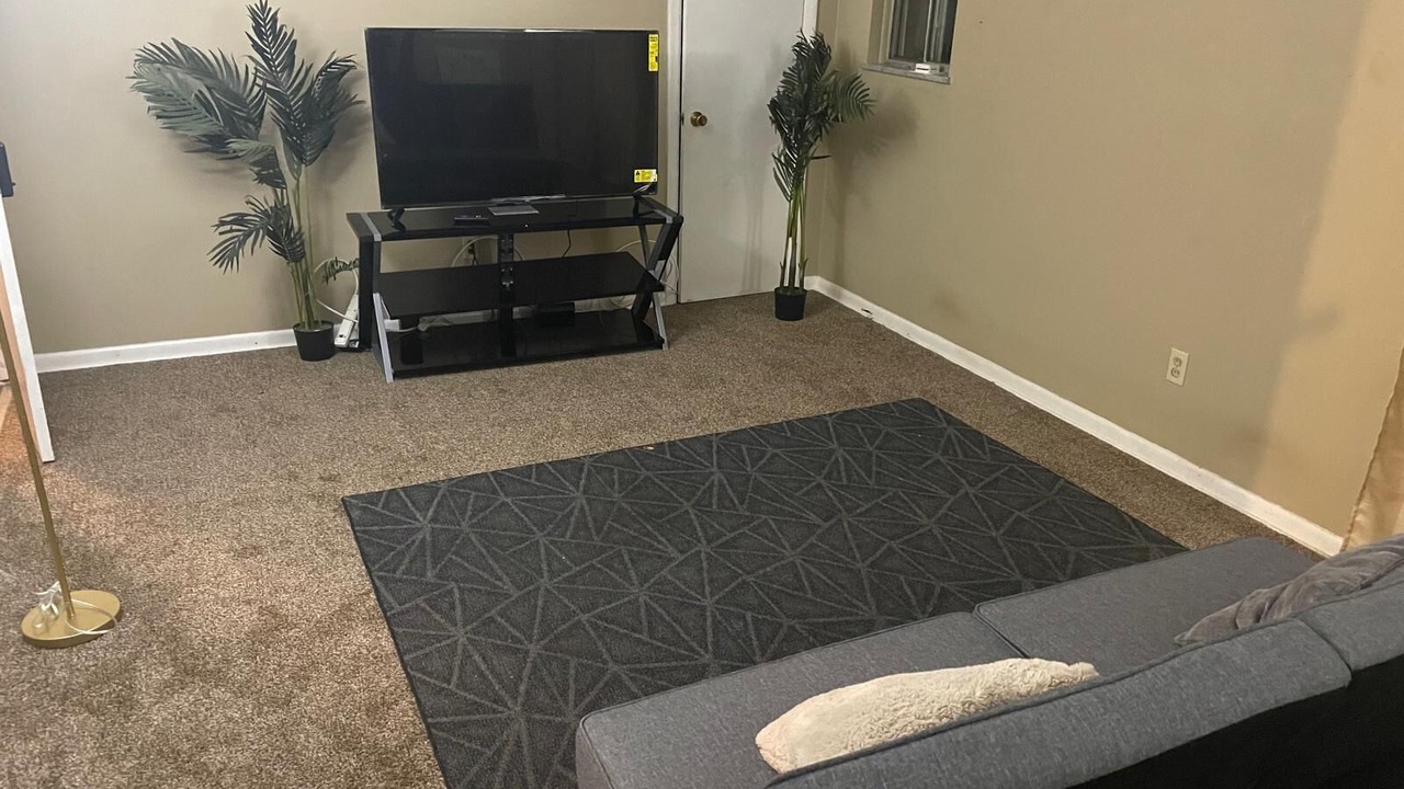 Photo of Livingroom in Garfield Heights