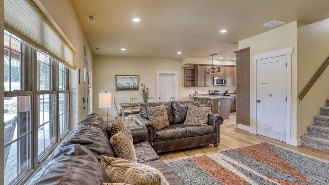 Photo of Livingroom in Rockerville