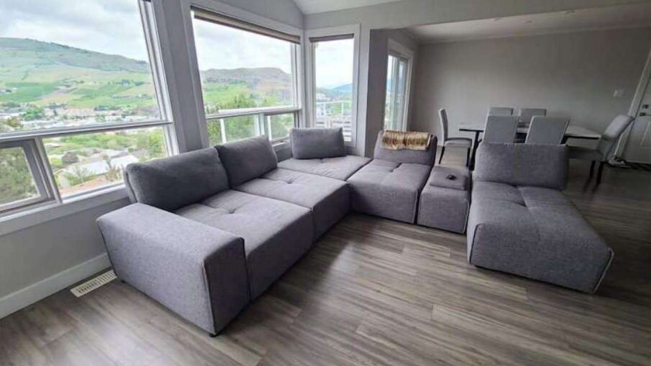 Photo of Livingroom in Vernon