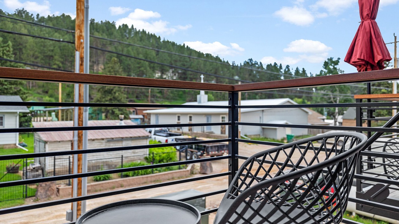 Photo of Patio Balcony in Hill City