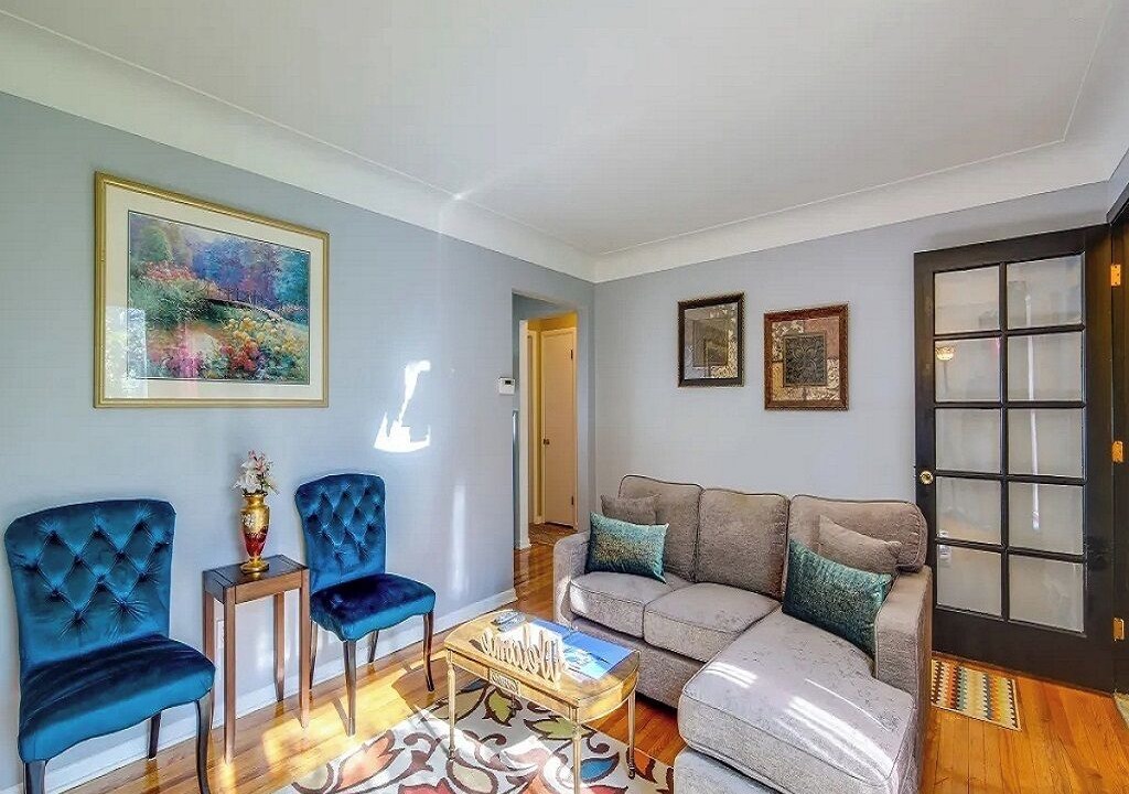 Photo of Livingroom in South Euclid