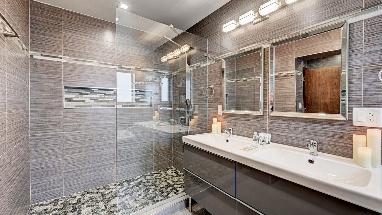Photo of Bathroom in South Lake